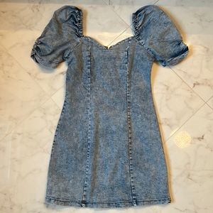 Forever 21 Size Small Puff Sleeve Jean dress